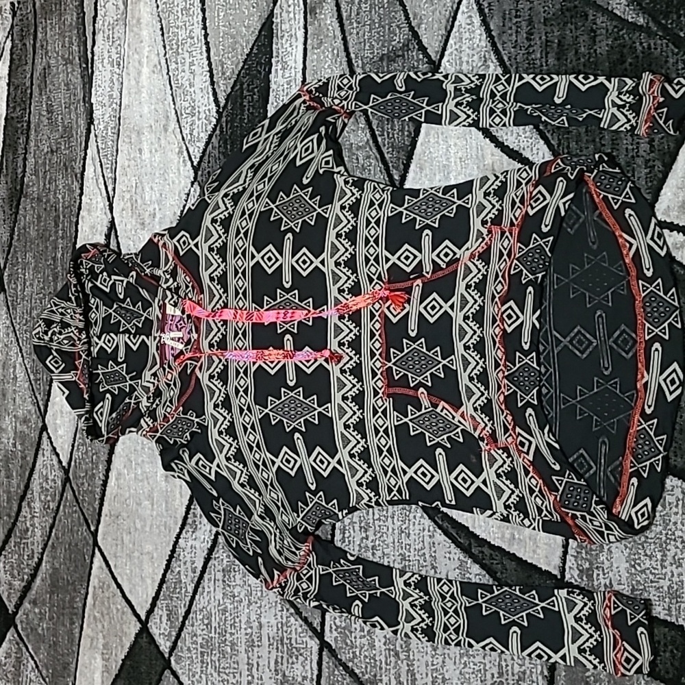 BKE AZTEC DESIGN LONG-SLEEVE HOODIE SHIRT